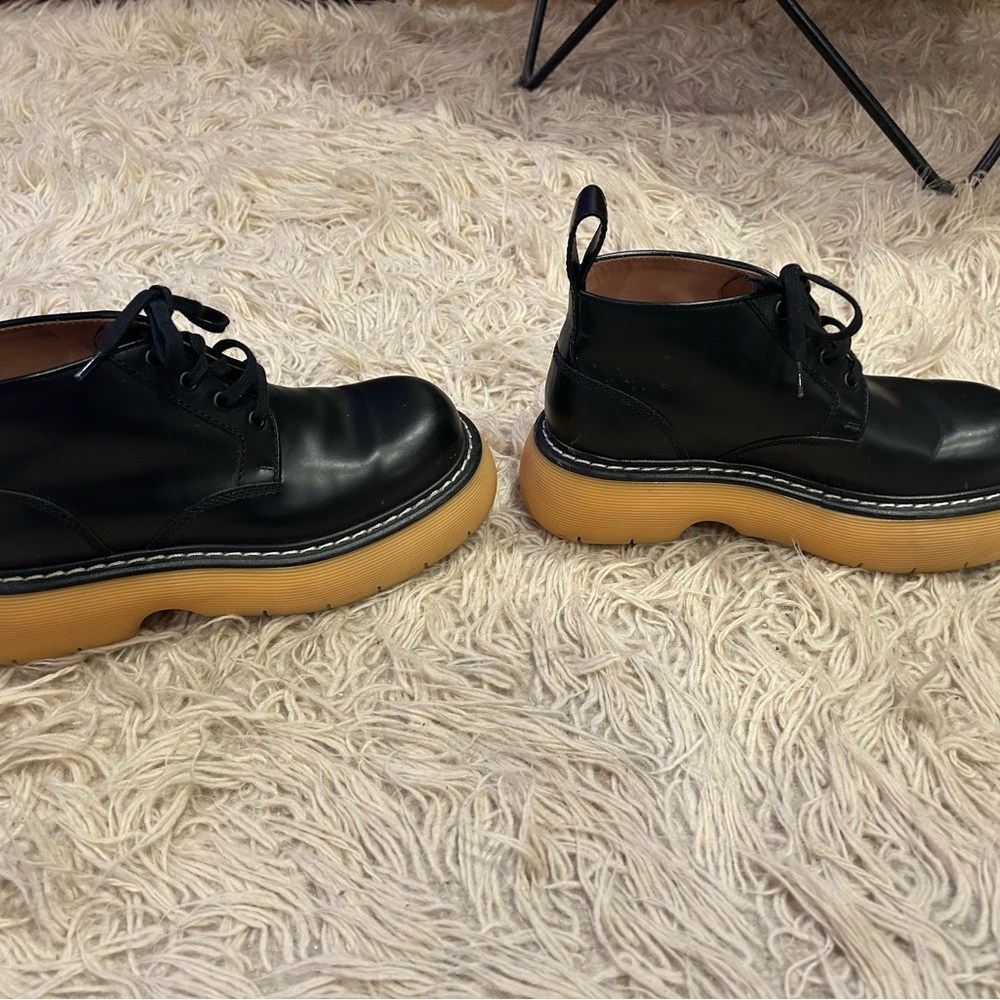BOTTEGA VENETA Bounce Black Leather Gum Sole High Top Lace Up Boot Sneaker 38 - Picture 2 of 6